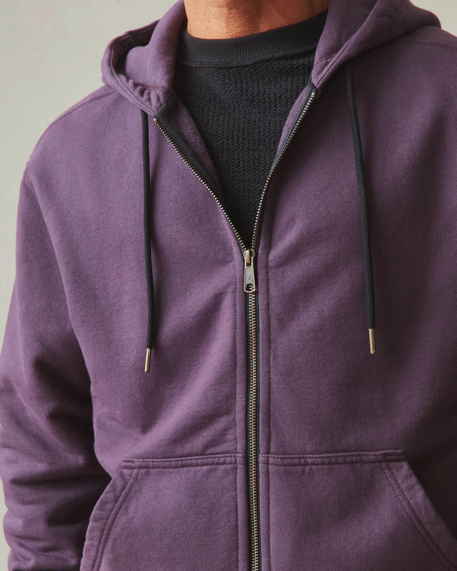 Relaxed Classic Full Zip - Grapeseed